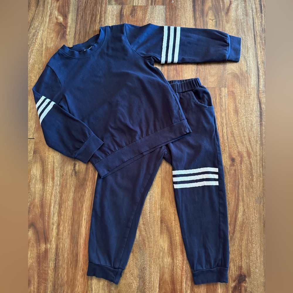 Boys Active Wear Two Piece Outfit, Size 3-4T